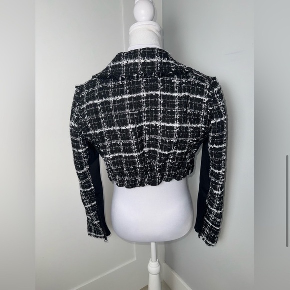 Alice and Olivia Yardley Cropped Fray Hem Jacket/Small - Picture 7 of 11